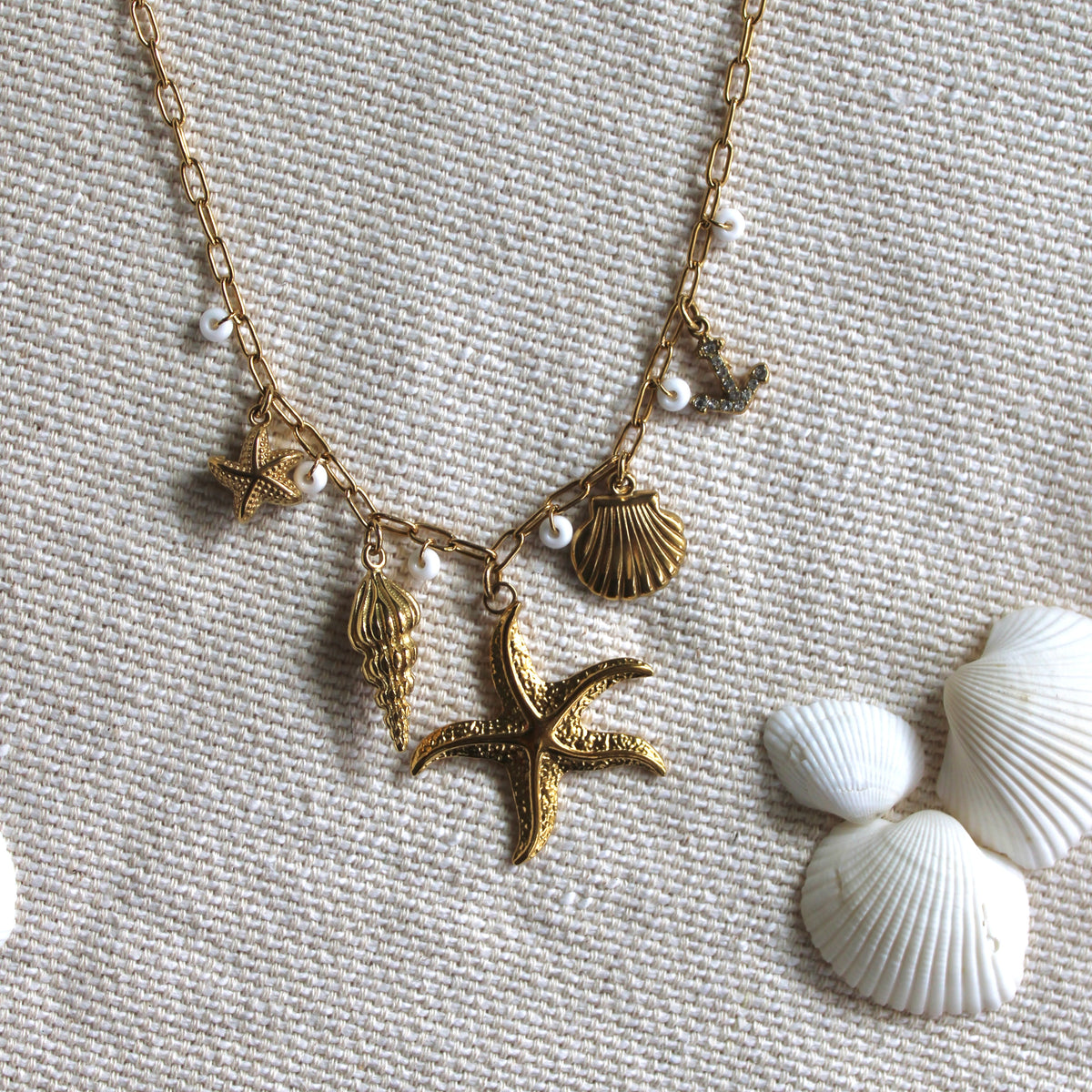 Collier Athena
