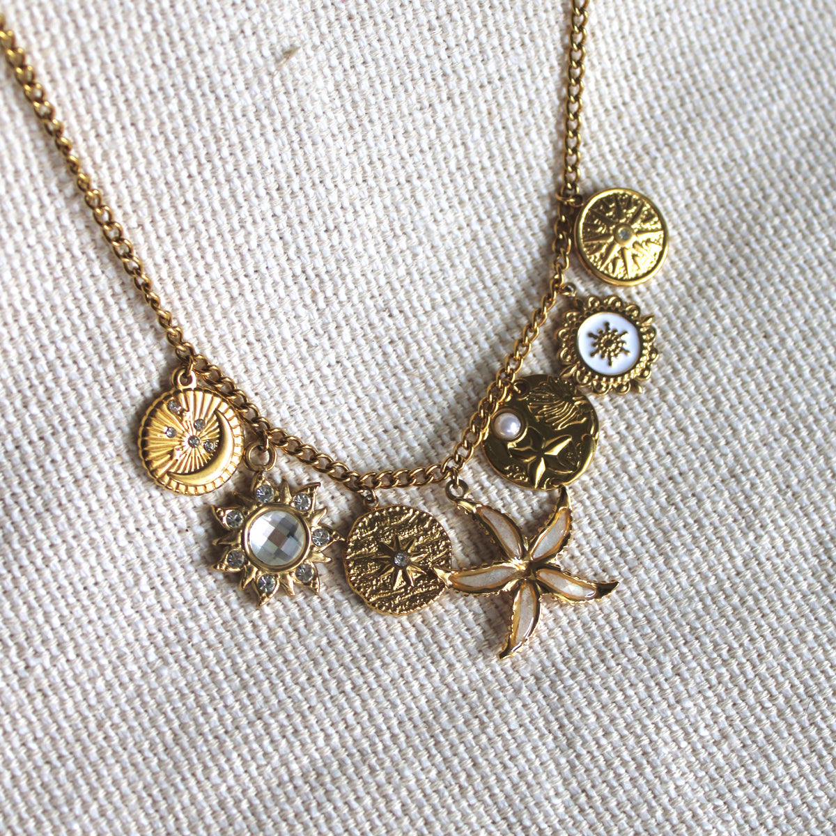 Collier Hailey