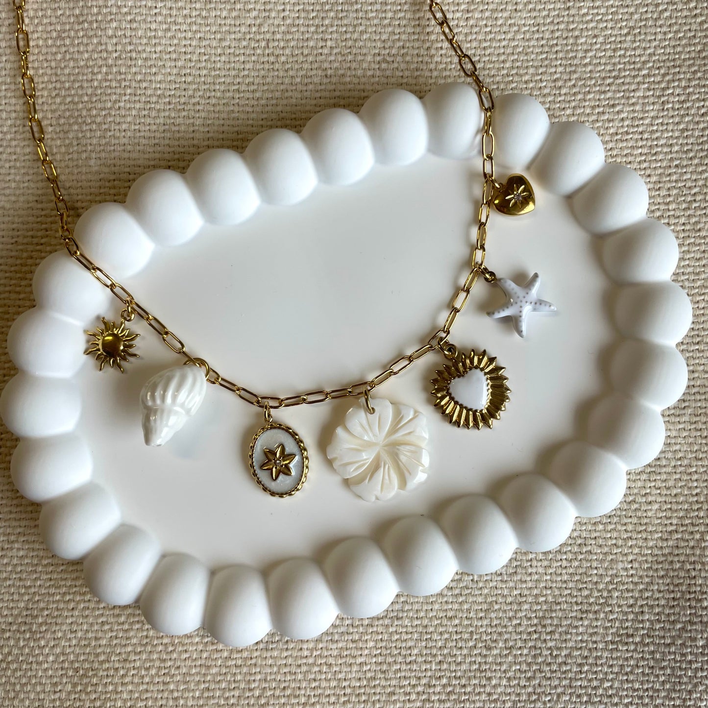 Collier Isla